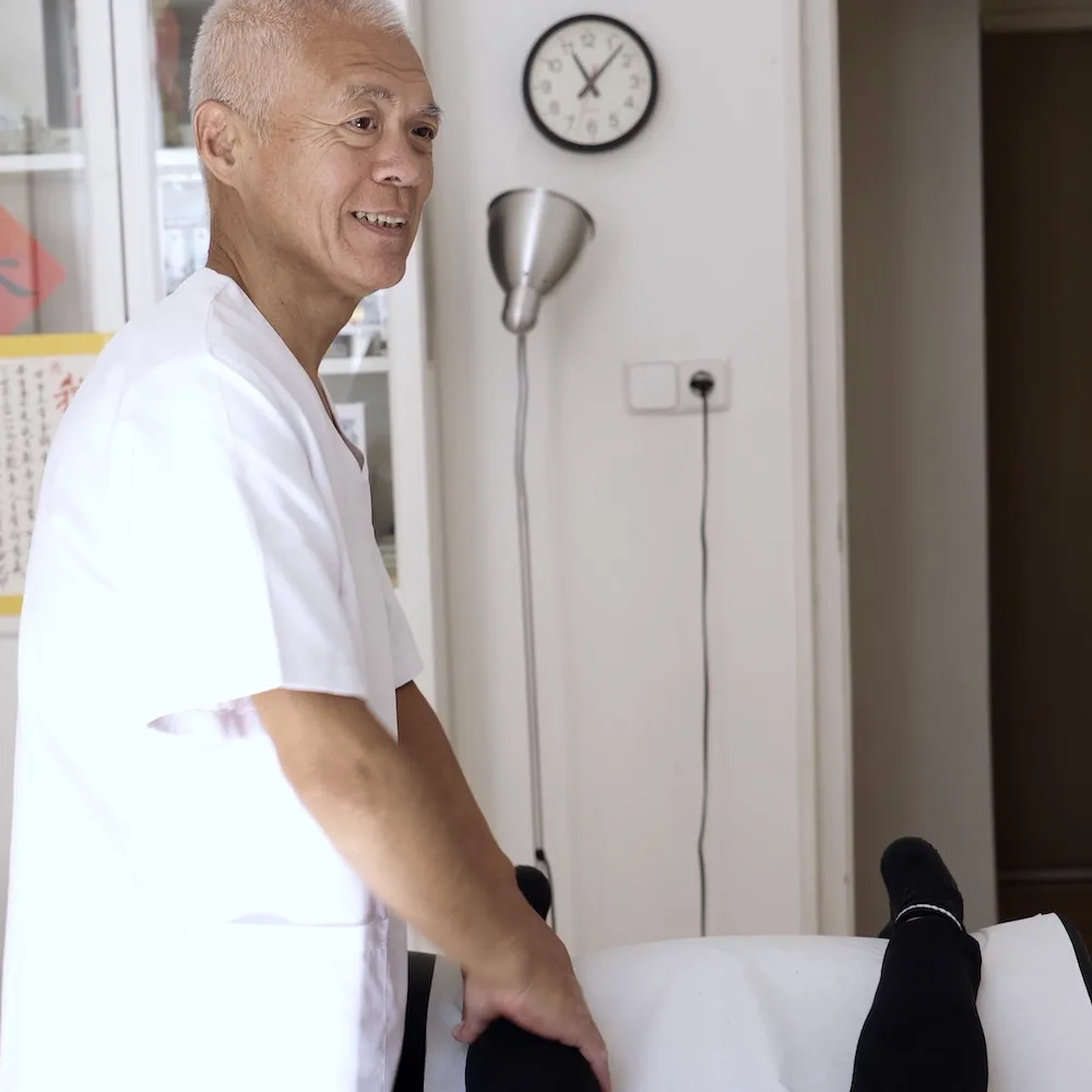 Hai Min Zhou durante una práctica, imagen 3
